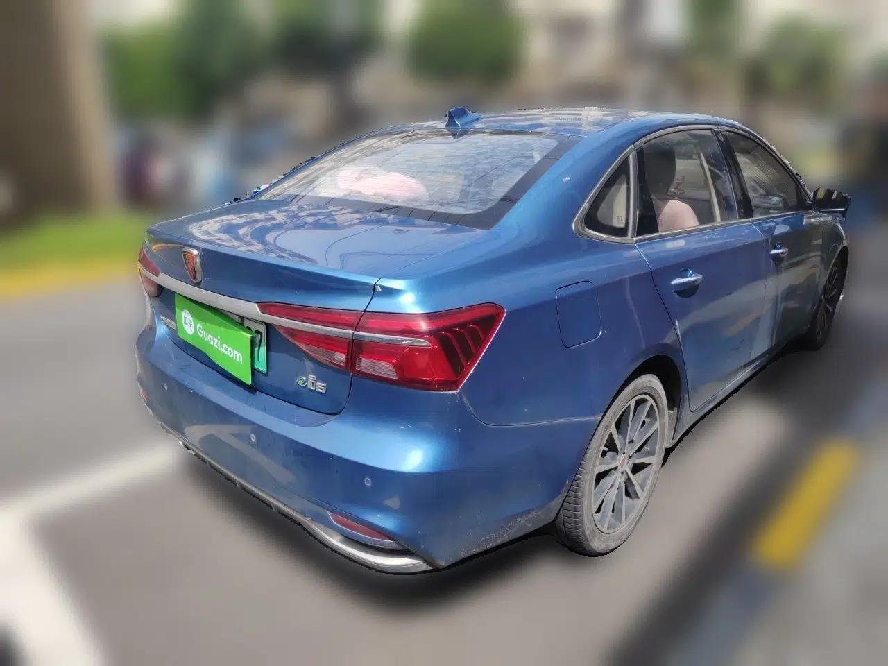 Roewe i6 New Energy 2017 45T Hybrid Connective Smart Luxury Edition — миниатюра 6