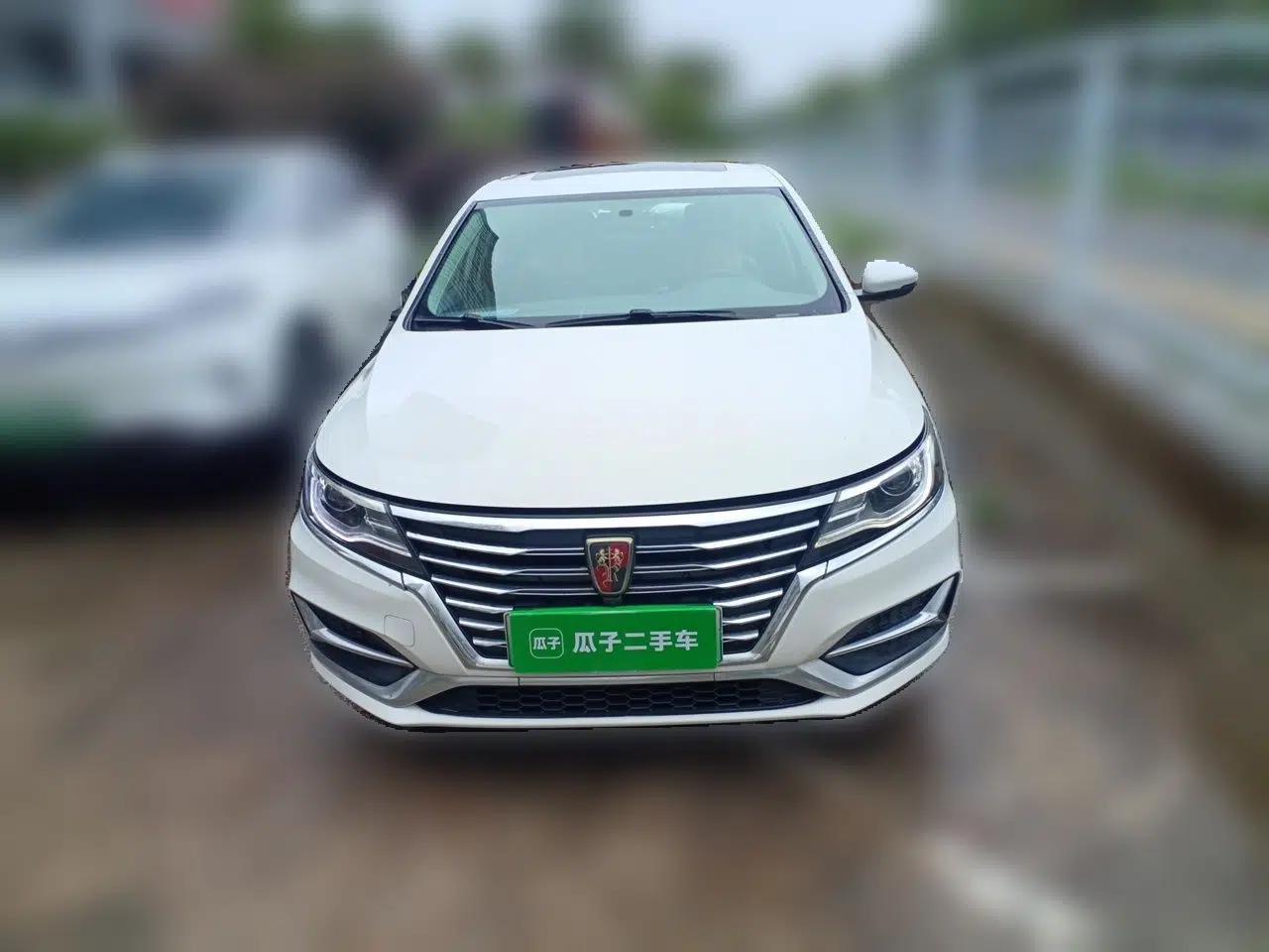 Roewe i6 New Energy 2019 PLUS 50T Internet Glory Flagship Edition — миниатюра 2
