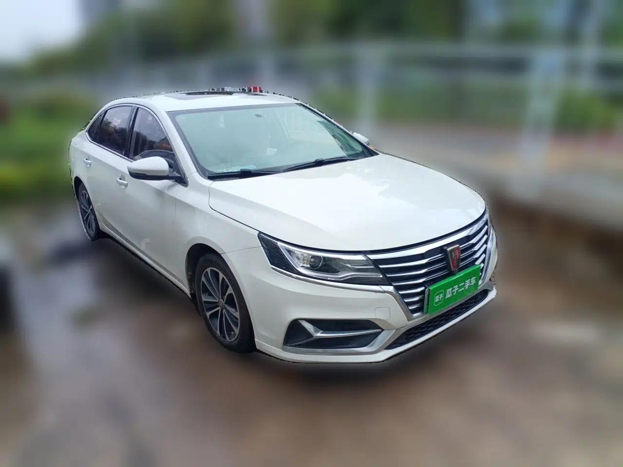 Roewe i6 New Energy 2019 PLUS 50T Internet Glory Flagship Edition — миниатюра 3