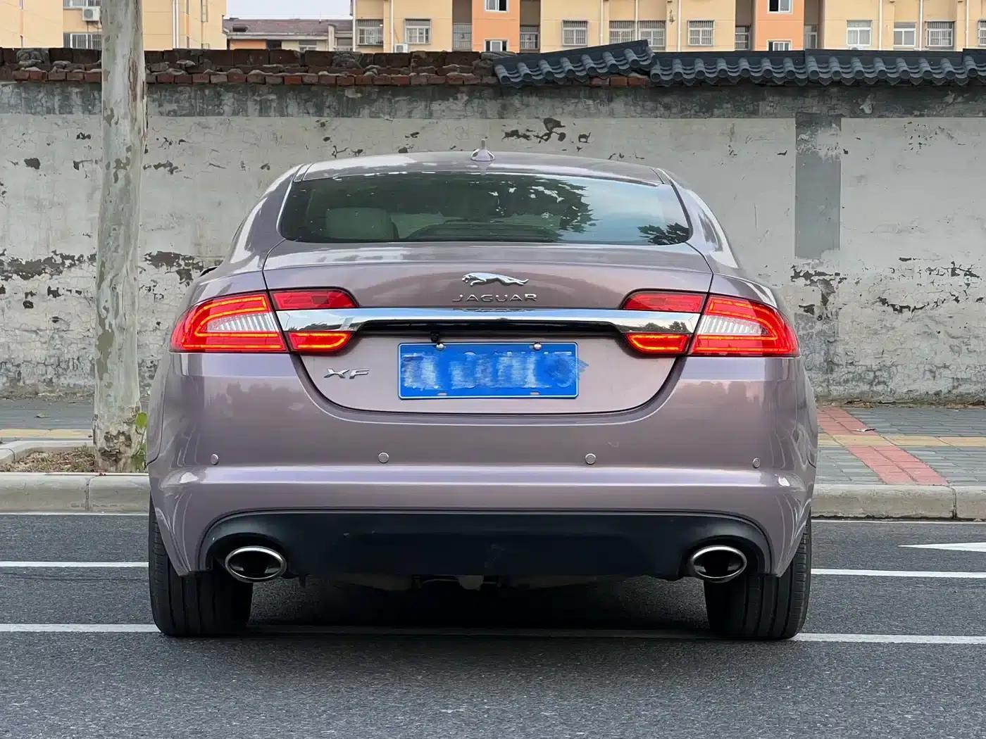 2014 Jaguar XF 2.0T Elegance Edition — миниатюра 12