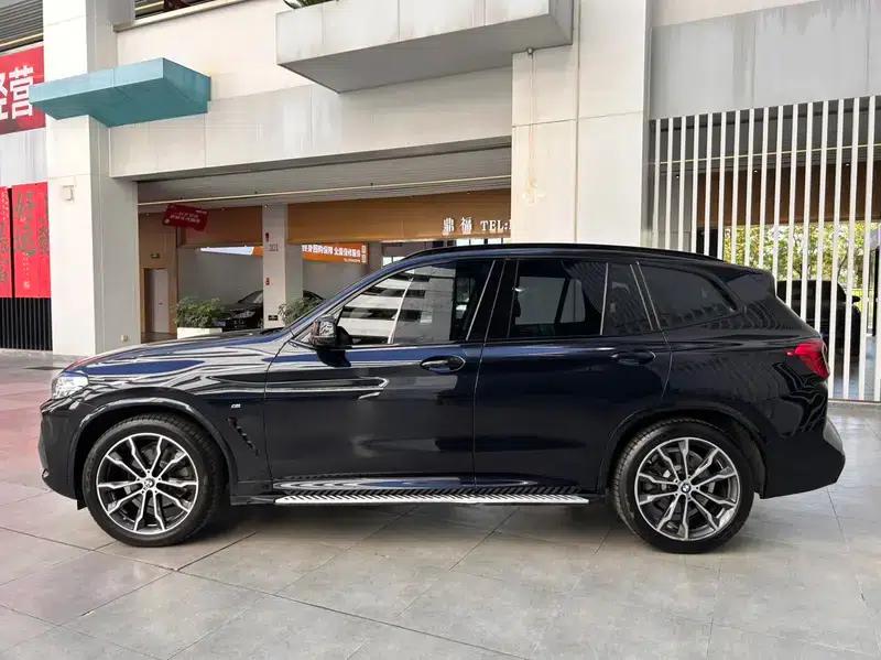 BMW X3 2022 xDrive30i Leading Edition M Sport Package — миниатюра 3