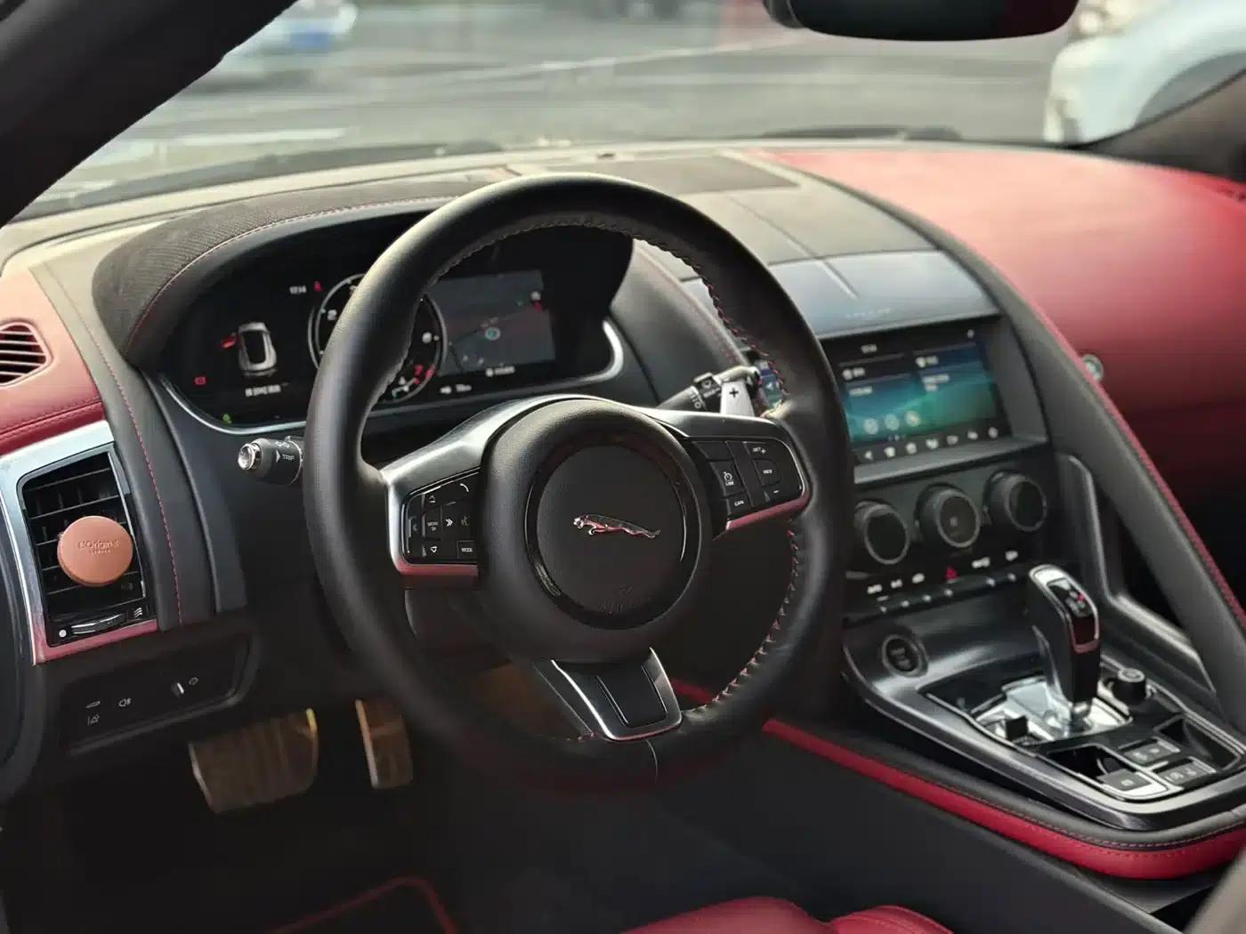 2022 Jaguar F-TYPE P300 Coupe R-DYNAMIC BLACK — миниатюра 11