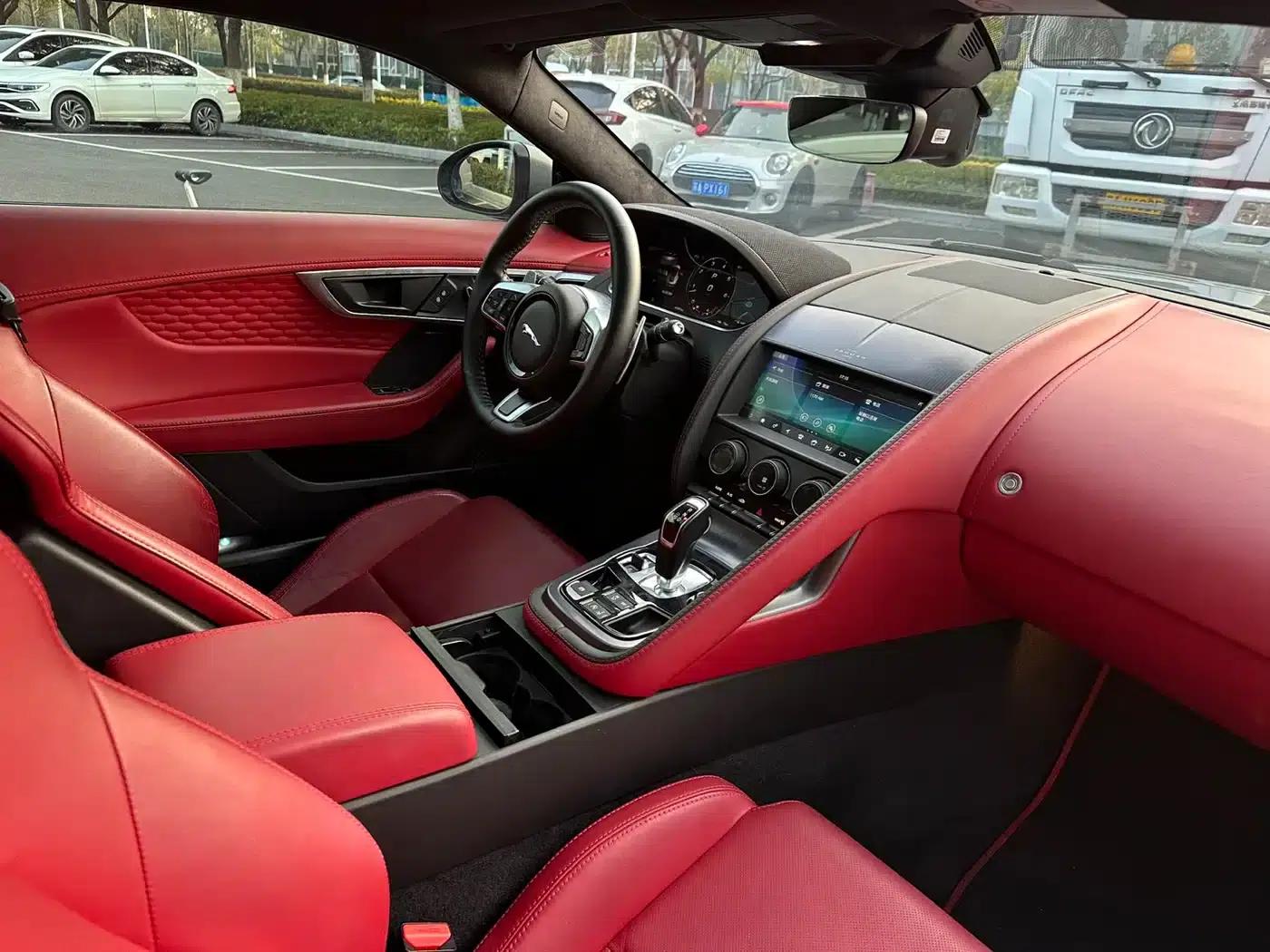 2022 Jaguar F-TYPE P300 Coupe R-DYNAMIC BLACK — миниатюра 14
