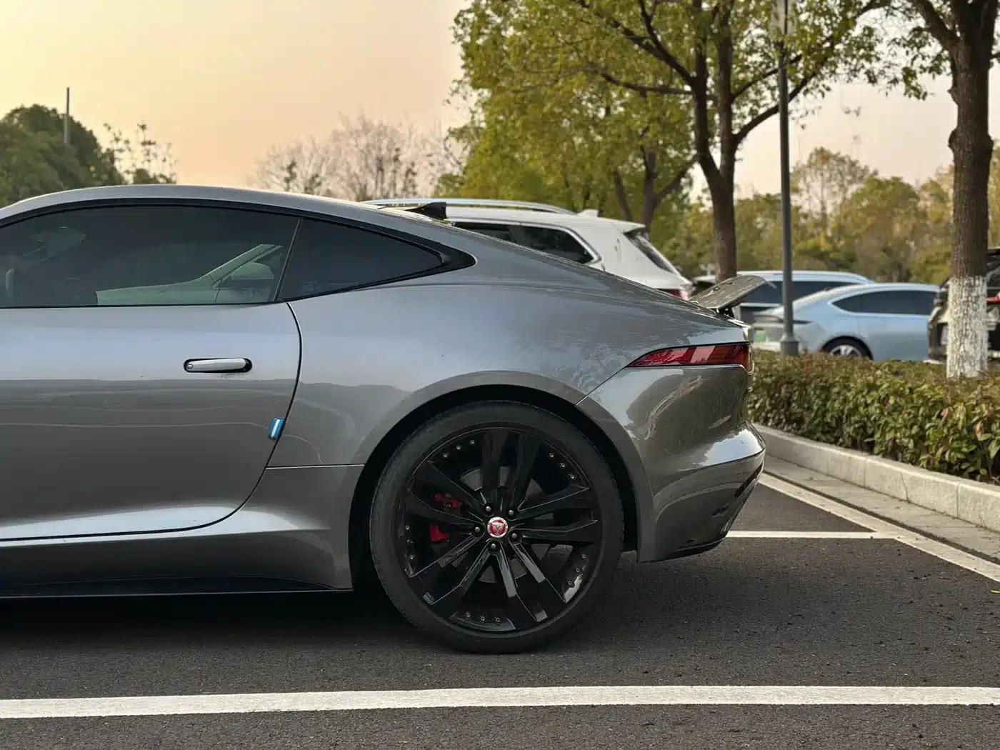 2022 Jaguar F-TYPE P300 Coupe R-DYNAMIC BLACK — миниатюра 5