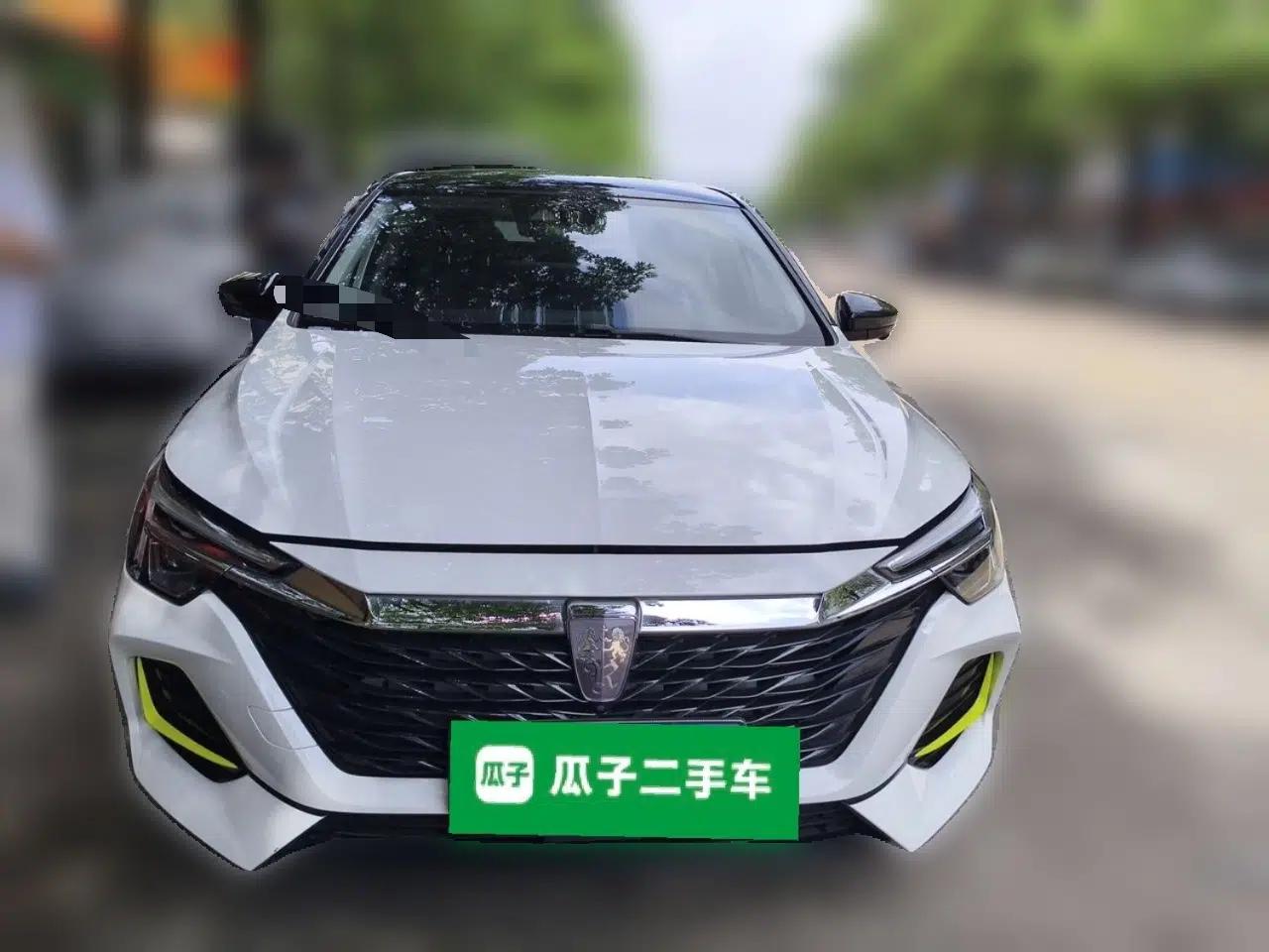 Roewe i6 MAX 2020 300TGI Automatic Supreme Edition with Cool Sunroof and Advanced Driving Features — миниатюра 2