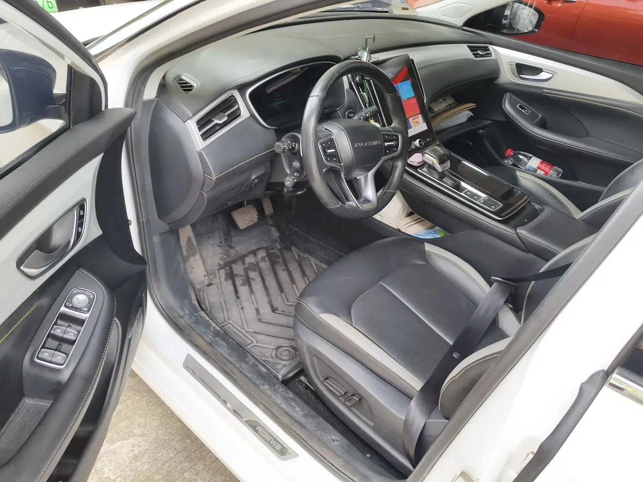 Roewe i6 MAX 2020 300TGI Automatic Supreme Edition with Cool Sunroof and Advanced Driving Features — миниатюра 16