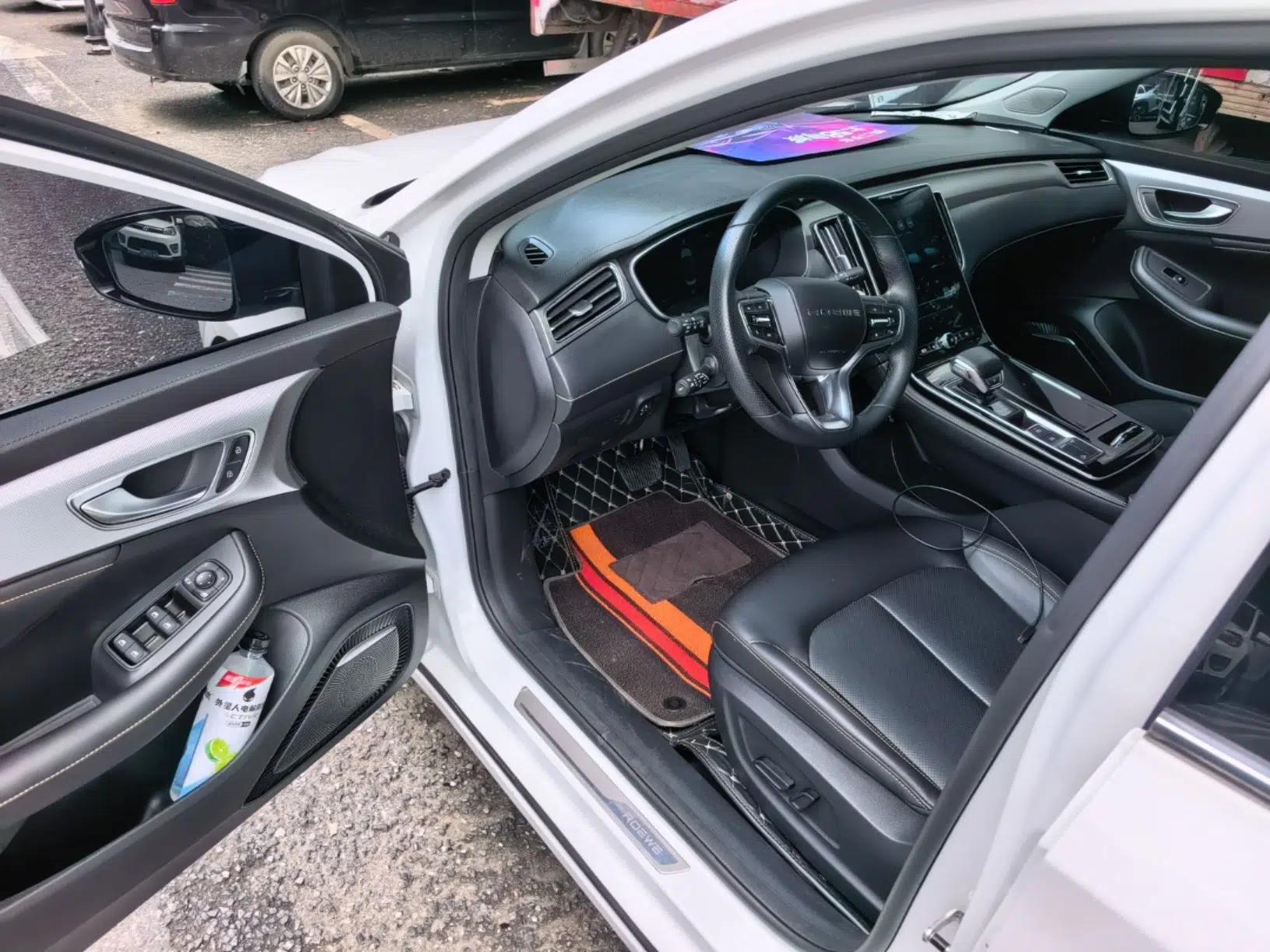 Roewe i6 MAX 2020 300TGI Automatic "Swell Cool Smart Drive" Edition — миниатюра 18