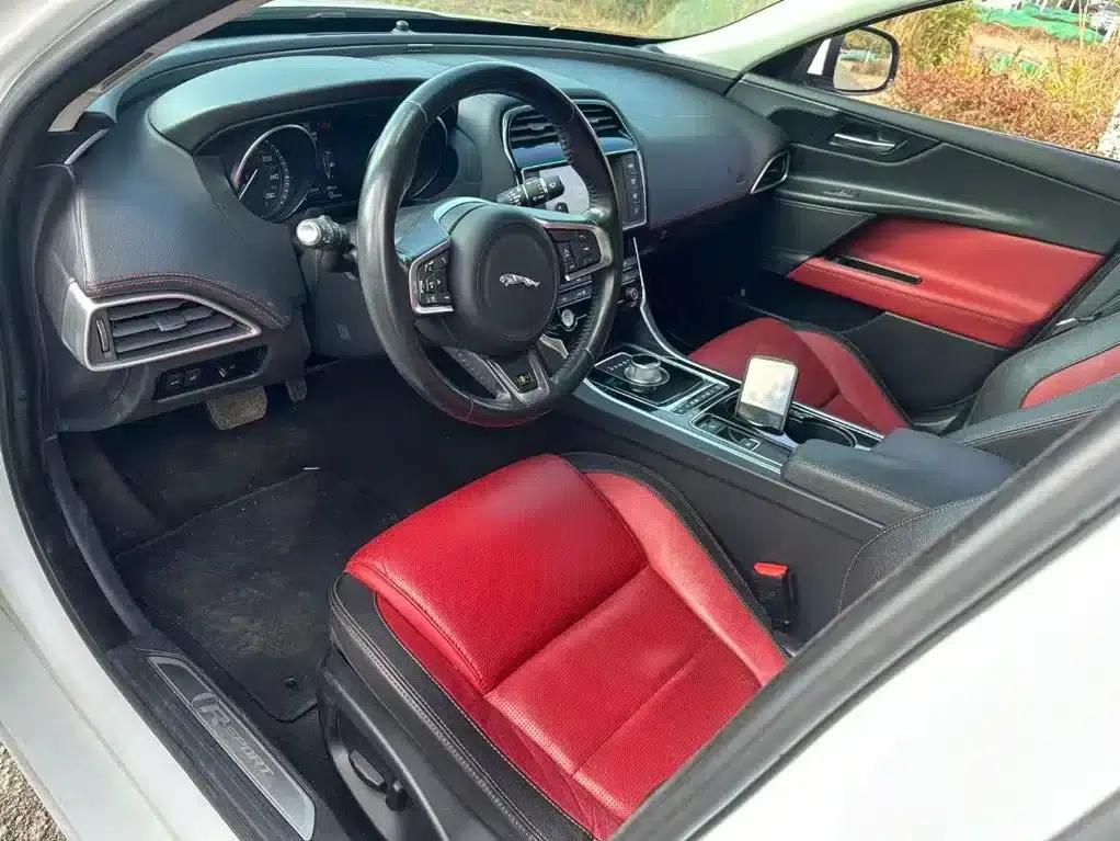 Jaguar XE 2015 2.0T 200PS R-Sport — миниатюра 5