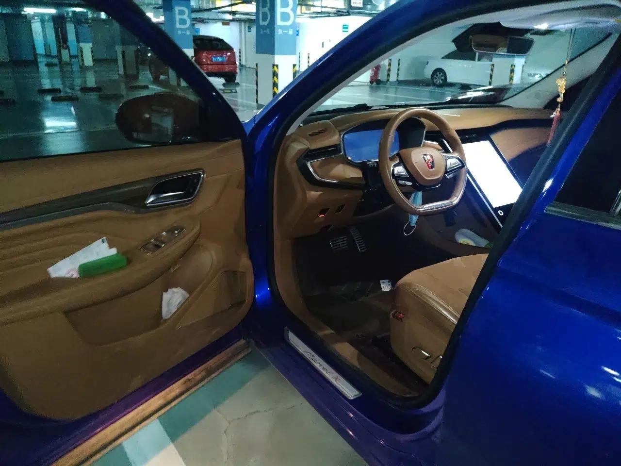 Roewe MARVEL X 2018 Rear-Drive Model — миниатюра 16