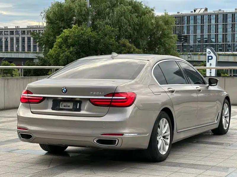 2017 BMW 7 Series 730Li Leading Edition — миниатюра 6