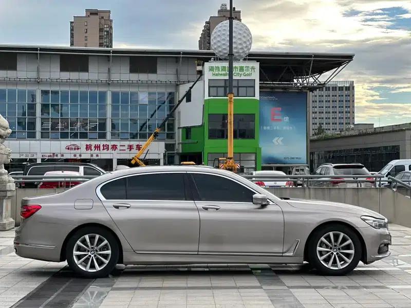 2017 BMW 7 Series 730Li Leading Edition — миниатюра 7