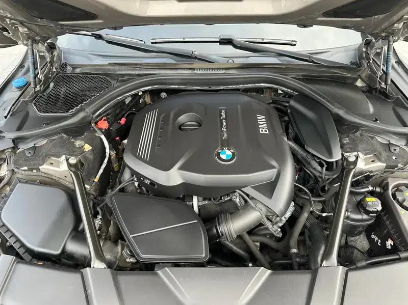 2017 BMW 7 Series 730Li Leading Edition — миниатюра 9
