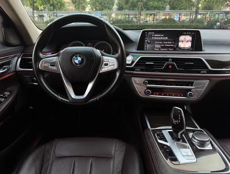 2016 BMW 7 Series 730Li Luxury — миниатюра 8