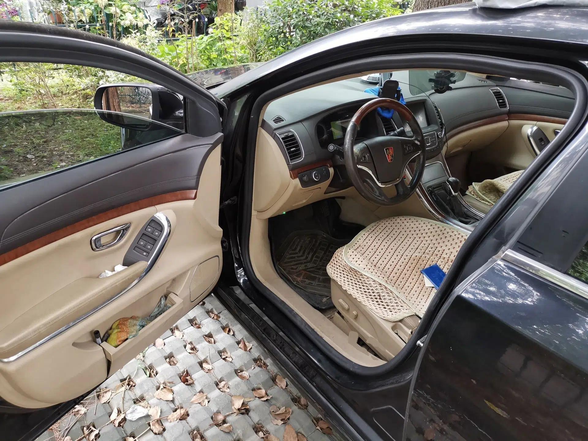 Roewe 950 2012 2.0L Elegant Edition — миниатюра 16