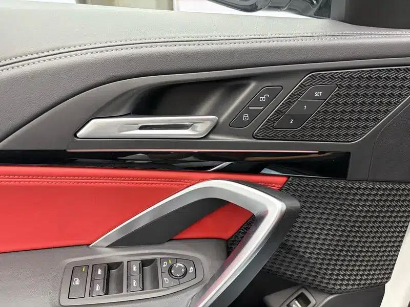 2023 BMW X1 sDrive20Li X Design Package — миниатюра 19