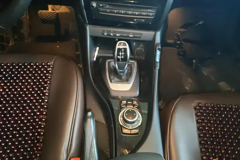 BMW X1 2015 sDrive18i Leading Upgrade Edition — миниатюра 15