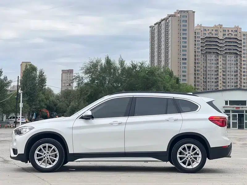 BMW X1 2019 sDrive18Li Fashion Edition — миниатюра 4