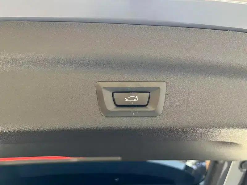 BMW X1 2023 sDrive25Li M Sport Package — миниатюра 11