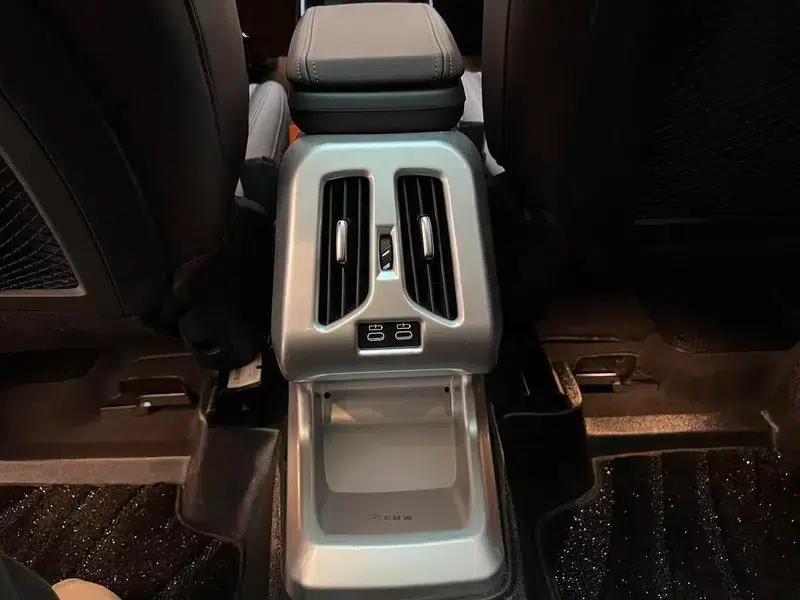 BMW X1 2023 sDrive25Li M Sport Package — миниатюра 17
