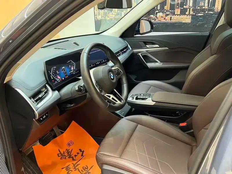 BMW X1 2023 sDrive25Li M Sport Package — миниатюра 18