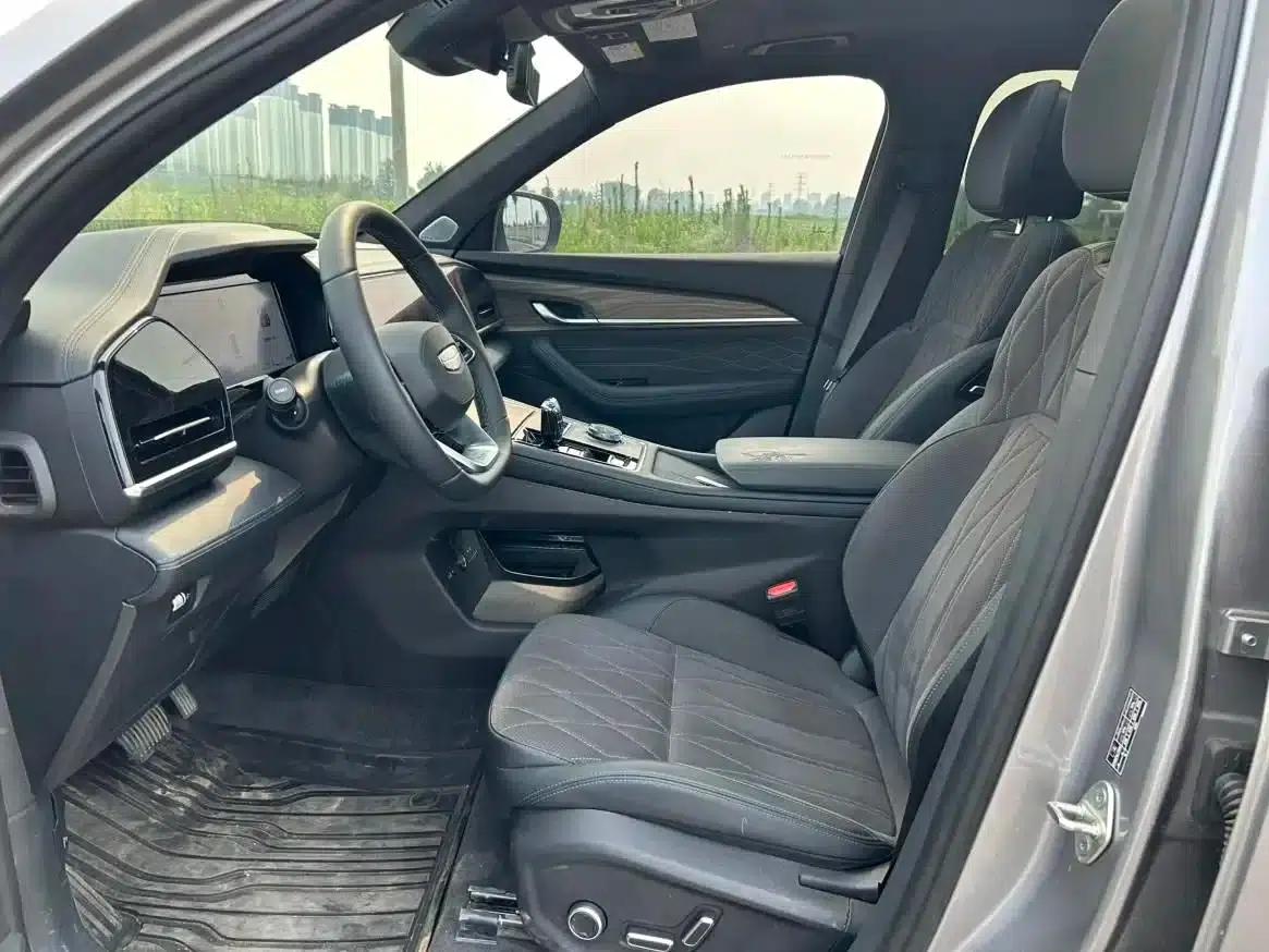 Geely Xingyue L 2025 Oriental Radiance 2.0TD Automatic Star Edition — миниатюра 4