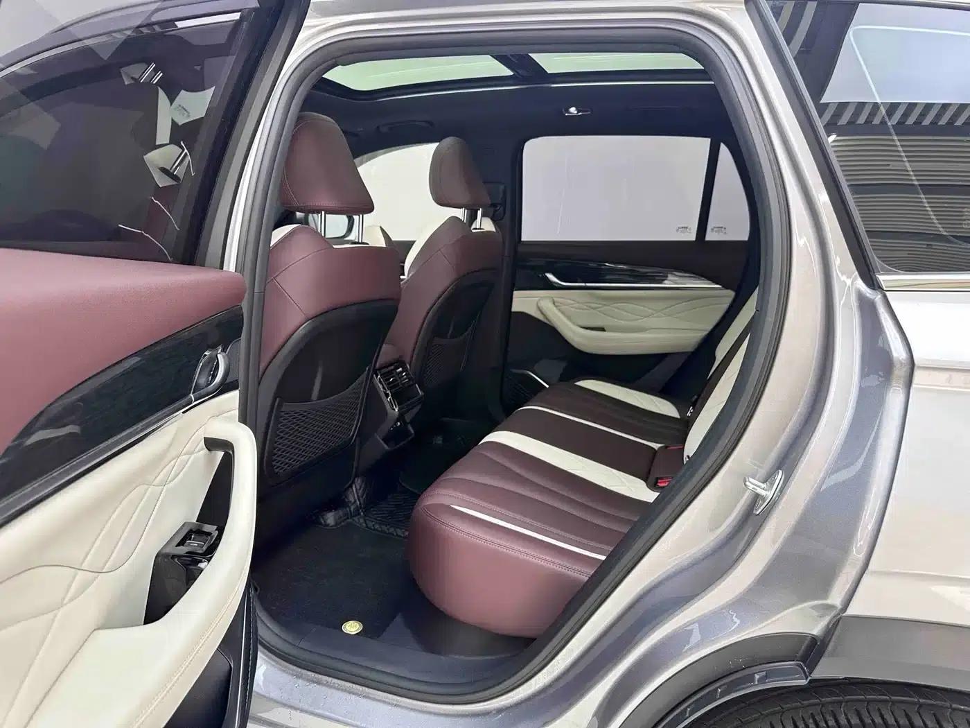 Geely Xingyue L 2024 2.0TD High-Power Automatic Two-Wheel Drive Cloud Edition — миниатюра 9