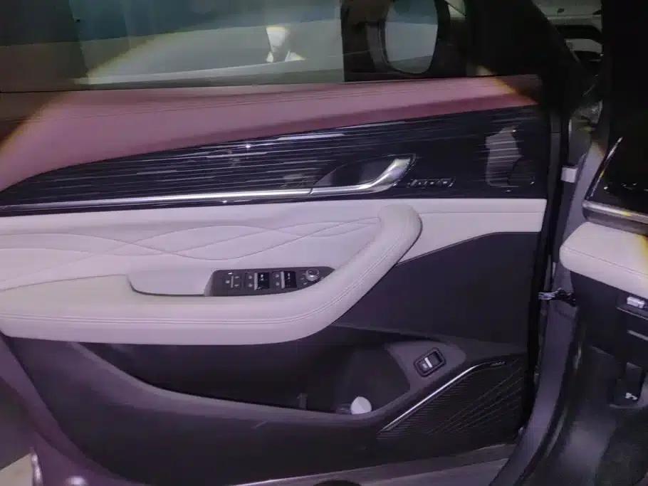 Geely Xingyue L 2021 2.0TD High-Power Automatic Four-Wheel Drive Flagship Edition — миниатюра 7