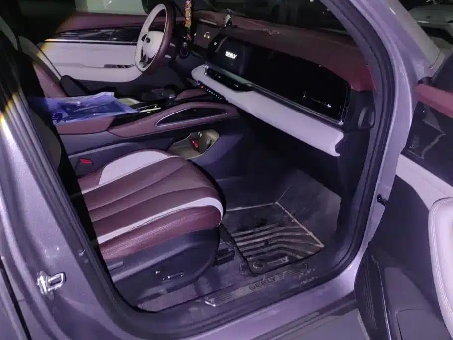 Geely Xingyue L 2021 2.0TD High-Power Automatic Four-Wheel Drive Flagship Edition — миниатюра 8