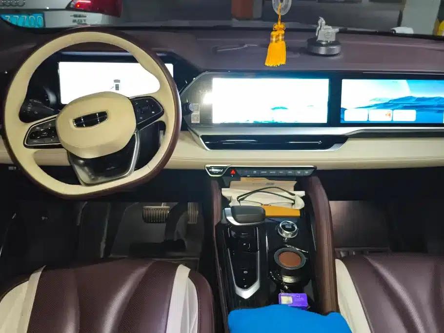 Geely Xingyue L 2021 2.0TD High-Power Automatic Four-Wheel Drive Flagship Edition — миниатюра 12