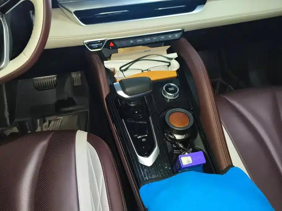 Geely Xingyue L 2021 2.0TD High-Power Automatic Four-Wheel Drive Flagship Edition — миниатюра 16