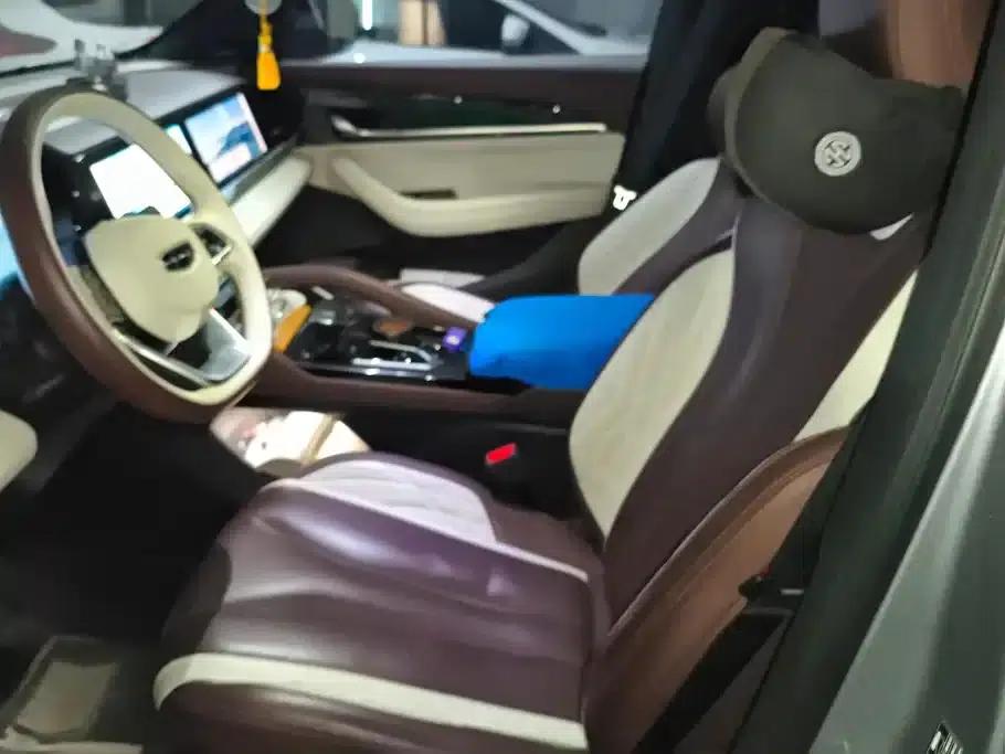 Geely Xingyue L 2021 2.0TD High-Power Automatic Four-Wheel Drive Flagship Edition — миниатюра 9