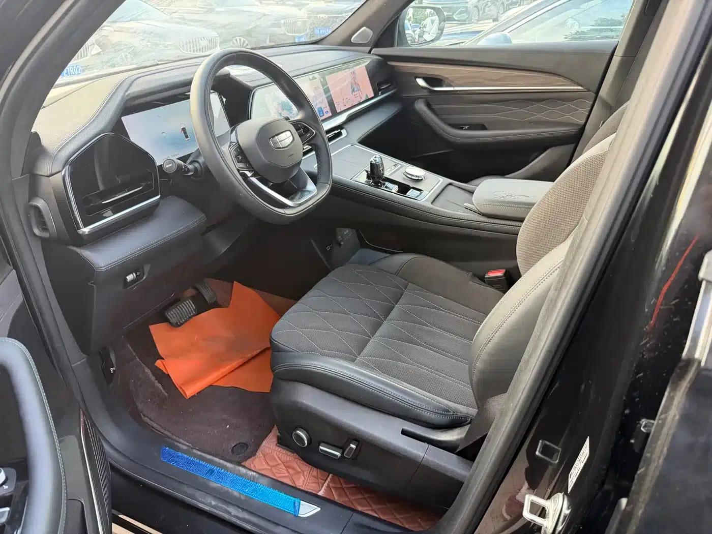 Geely Xingyue L 2025 Oriental Radiance 2.0TD Automatic Star Edition — миниатюра 4