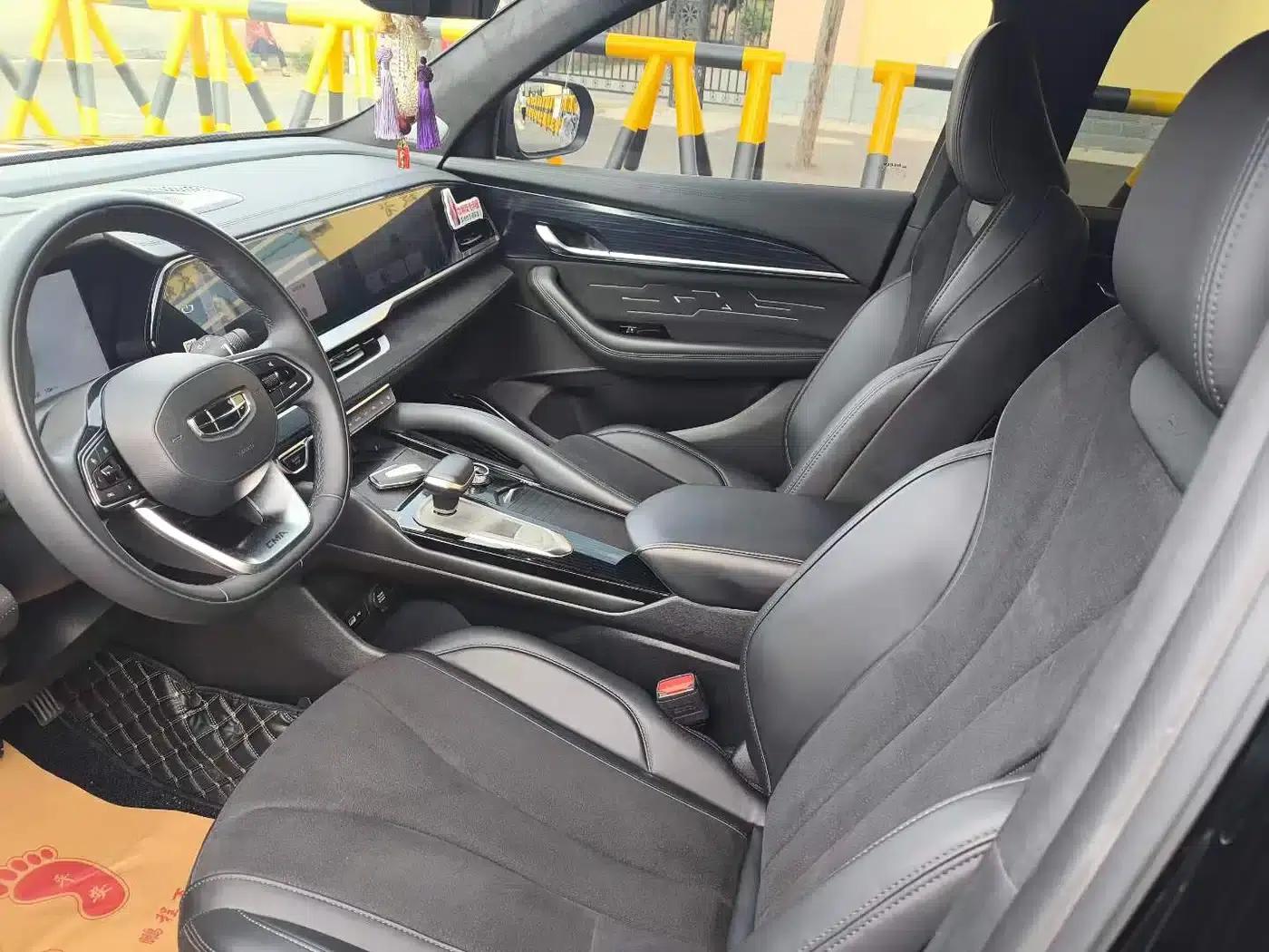 Geely Xingyue L 2024 2.0TD High-Power Automatic Two-Wheel Drive Sky Edition — миниатюра 9