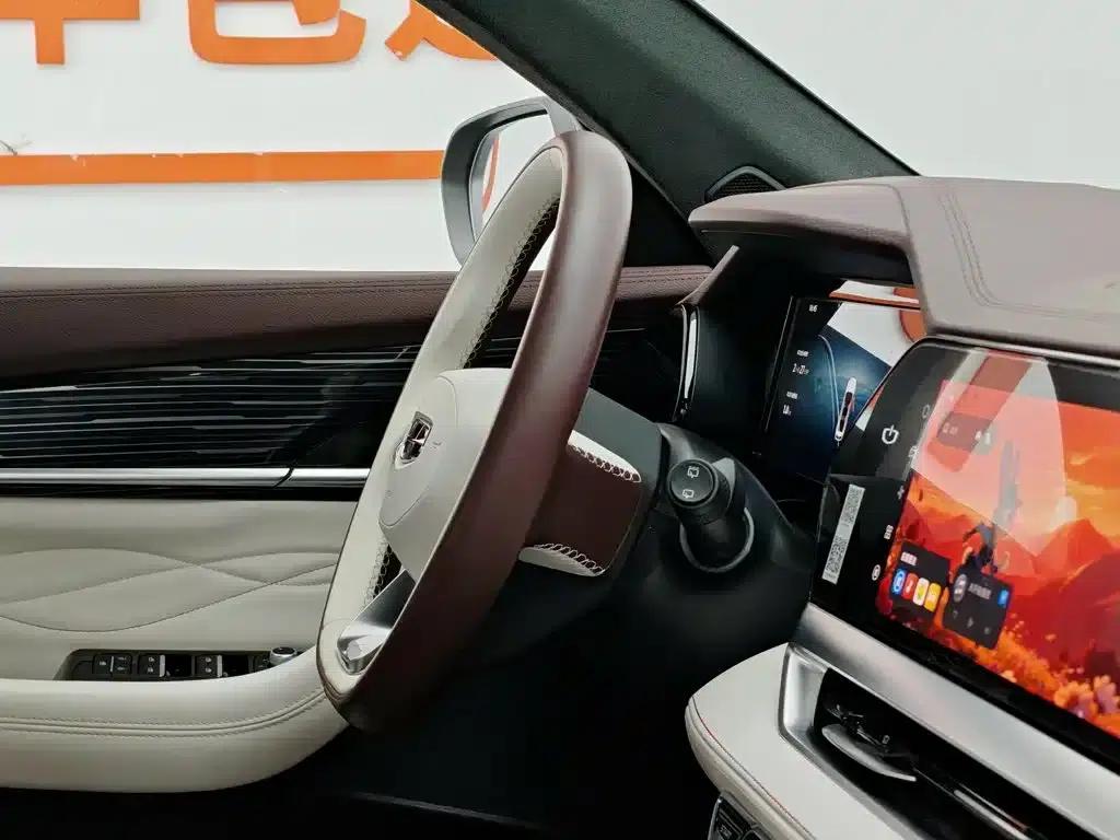 Geely Xingyue L 2024 2.0TD High-Power Automatic Two-Wheel Drive Cloud Edition — миниатюра 22