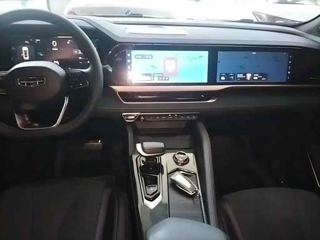Geely Xingyue L 2023 2.0TD High-Power Automatic Two-Wheel Drive Flagship Edition — миниатюра 13