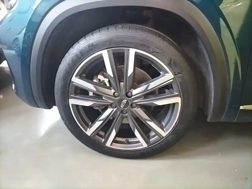 Geely Xingyue L 2023 2.0TD High-Power Automatic Two-Wheel Drive Flagship Edition — миниатюра 23