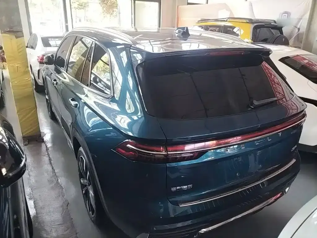 Geely Xingyue L 2023 2.0TD High-Power Automatic Two-Wheel Drive Flagship Edition — миниатюра 5