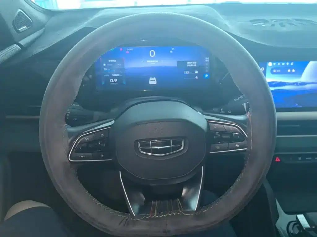 Geely Xingyue L 2021 2.0TD High-Power Automatic Four-Wheel Drive Premium Edition — миниатюра 11