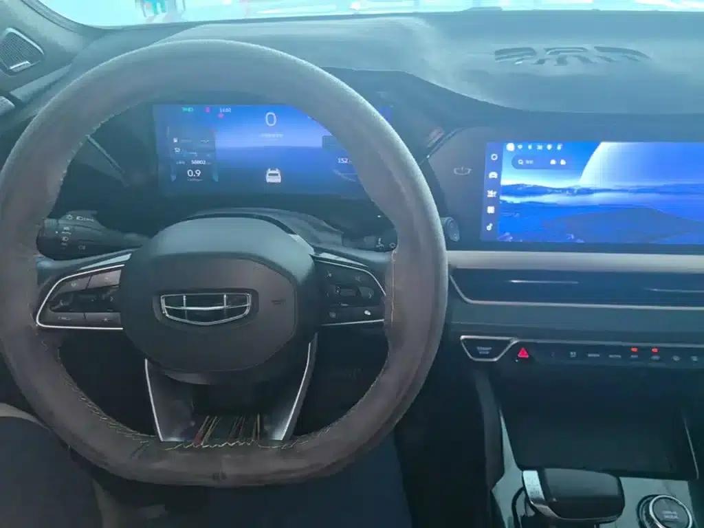 Geely Xingyue L 2021 2.0TD High-Power Automatic Four-Wheel Drive Premium Edition — миниатюра 10