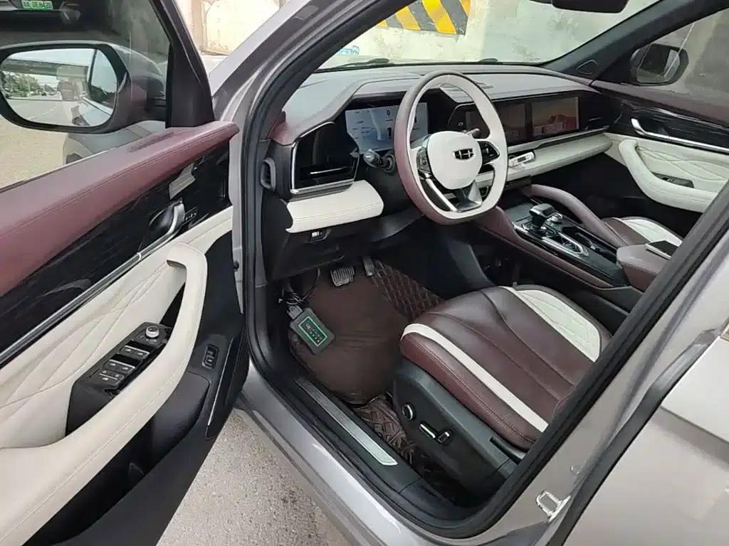Geely Xingyue L 2024 2.0TD High-Power Automatic Two-Wheel Drive Cloud Edition — миниатюра 16