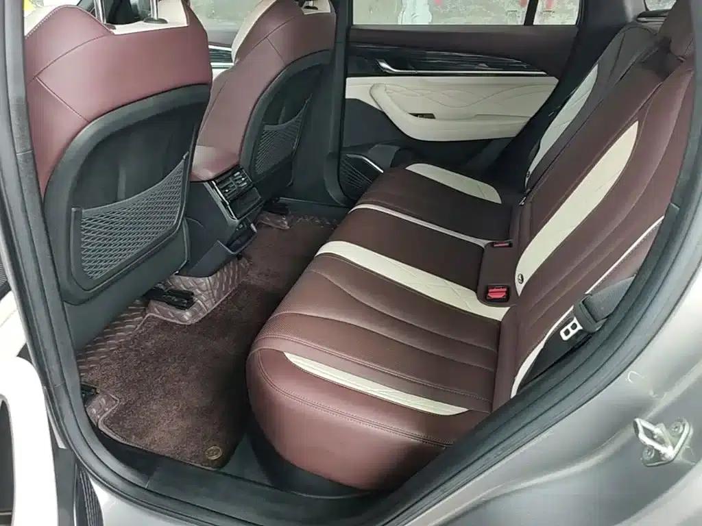 Geely Xingyue L 2024 2.0TD High-Power Automatic Two-Wheel Drive Cloud Edition — миниатюра 17