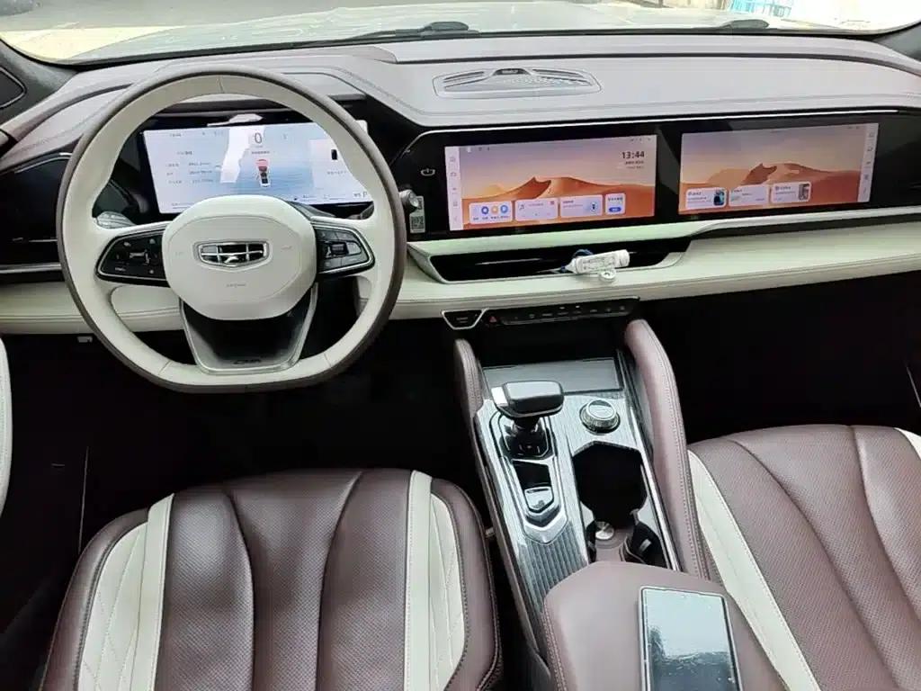 Geely Xingyue L 2024 2.0TD High-Power Automatic Two-Wheel Drive Cloud Edition — миниатюра 10