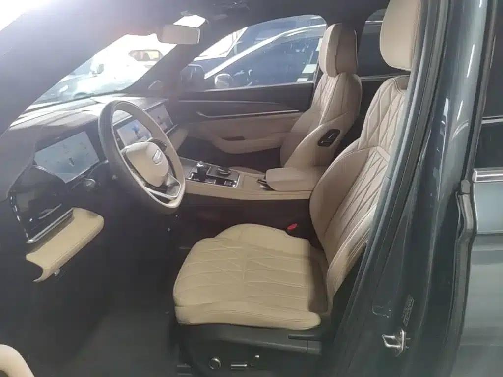 Geely Xingyue L 2025 Oriental Radiance 2.0TD Automatic Star Edition — миниатюра 15