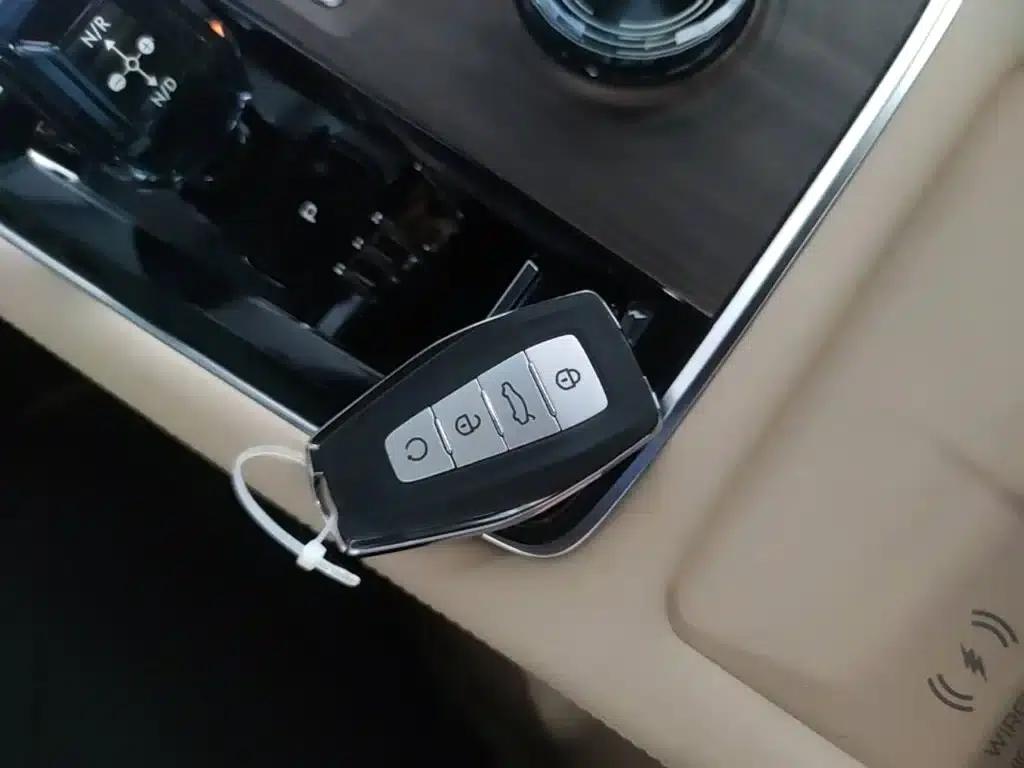 Geely Xingyue L 2025 Oriental Radiance 2.0TD Automatic Star Edition — миниатюра 9