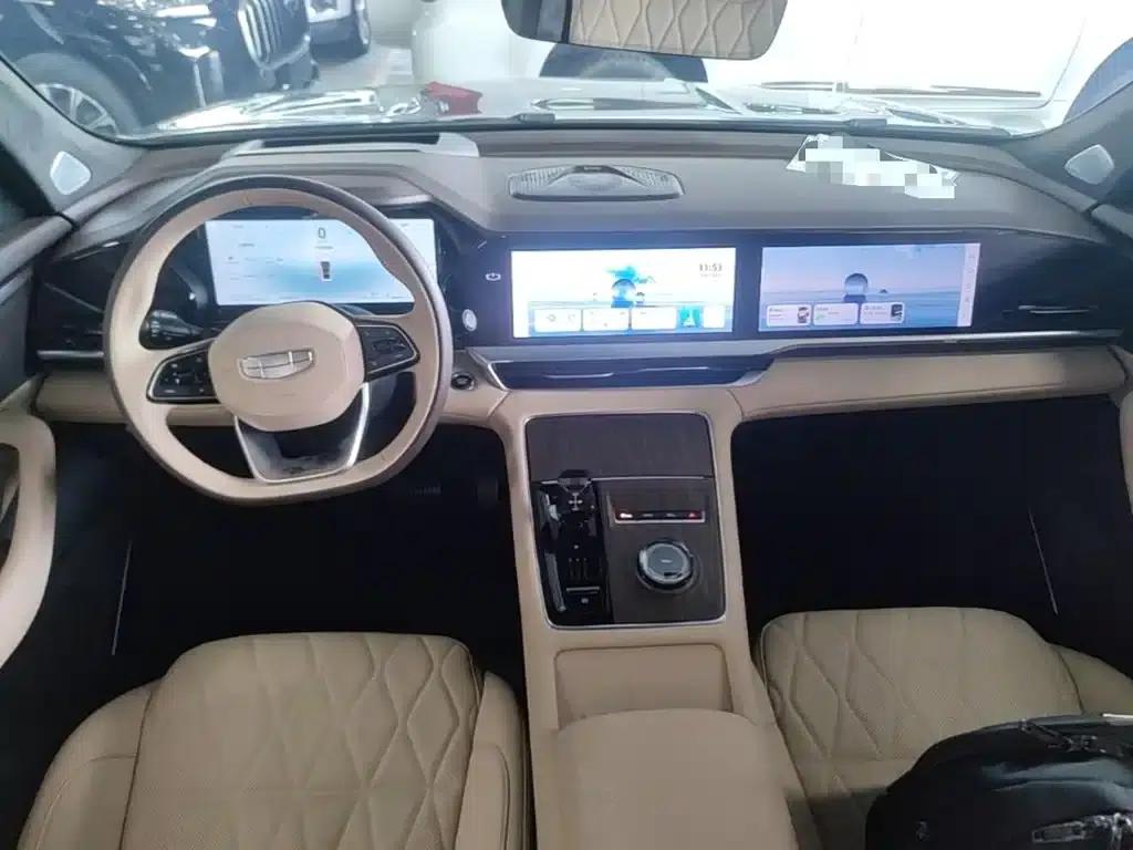 Geely Xingyue L 2025 Oriental Radiance 2.0TD Automatic Star Edition — миниатюра 10