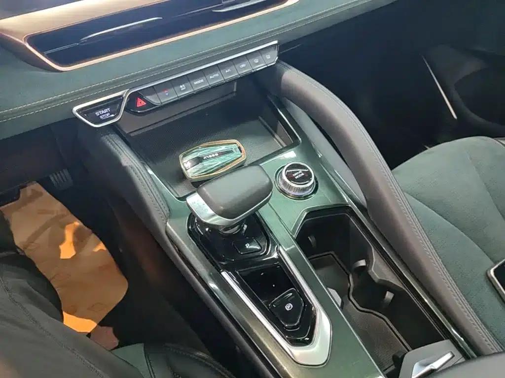 Geely Xingyue L 2021 2.0TD High-Power Automatic Four-Wheel Drive Premium Edition — миниатюра 14