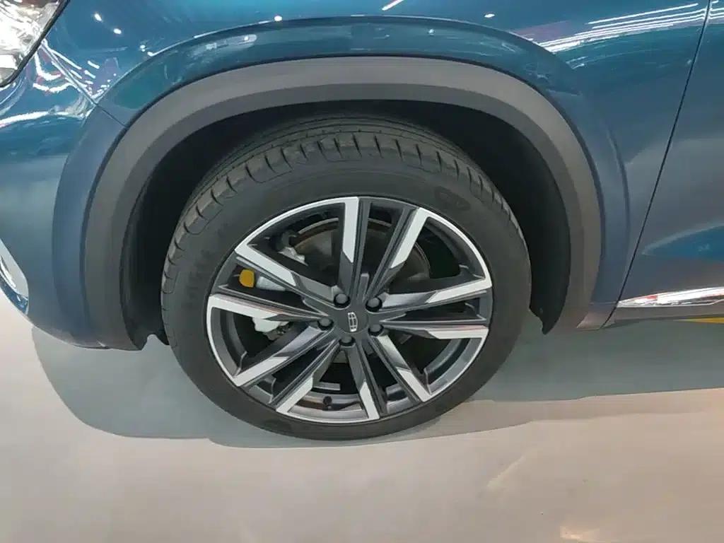 Geely Xingyue L 2021 2.0TD High-Power Automatic Four-Wheel Drive Premium Edition — миниатюра 23