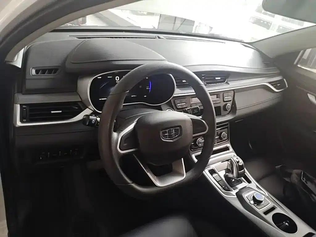 Geely Emgrand EV500 Progressive Standard Range 2019 — миниатюра 10