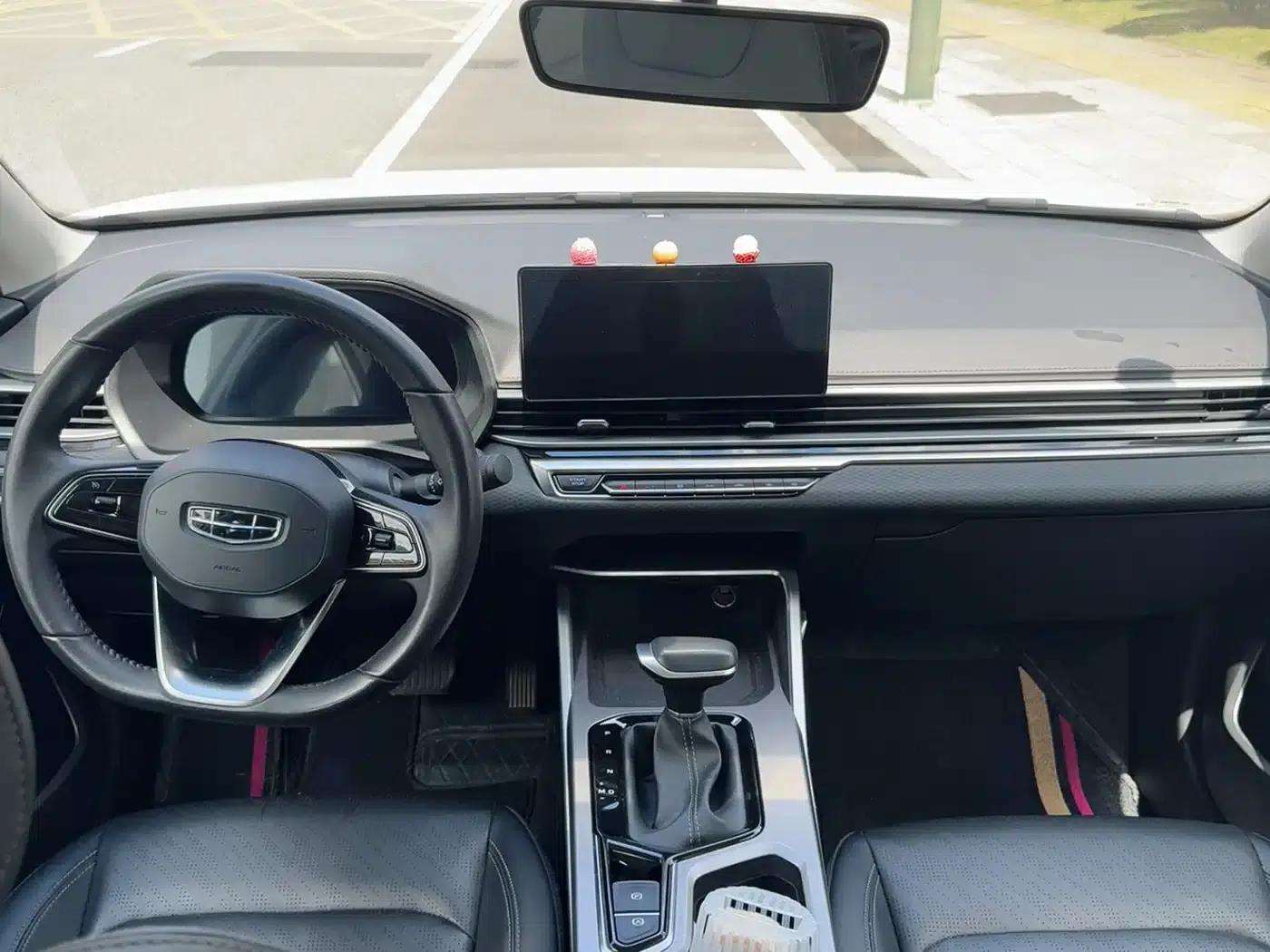 Geely Emgrand 2022 4th Generation 1.5L CVT Premium — миниатюра 5