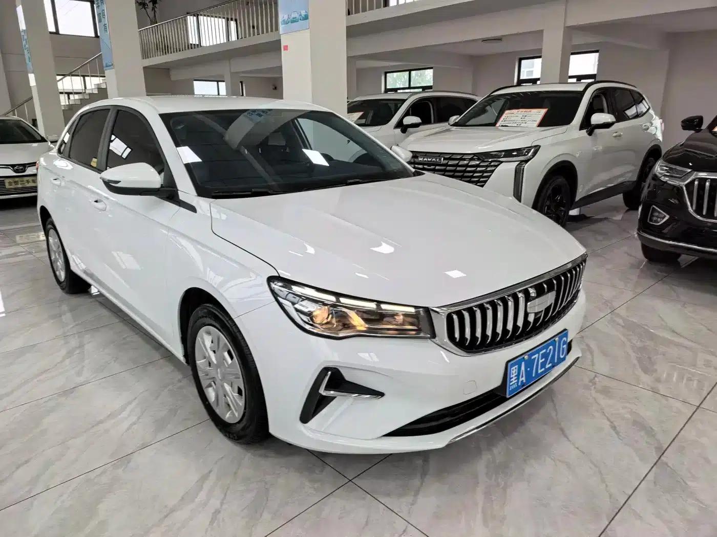 Geely Emgrand 2026 4 Millionth Anniversary Edition 1.5L Manual Transcendence — миниатюра 1